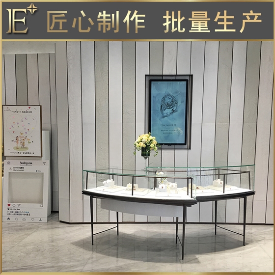 惠州珠宝展柜定制厂