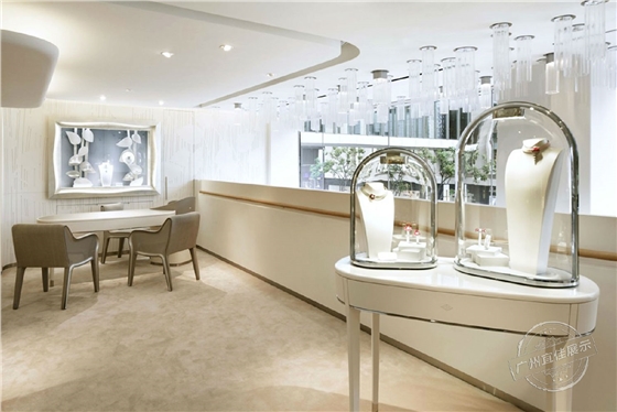 VAN梵克雅宝 珠宝展柜