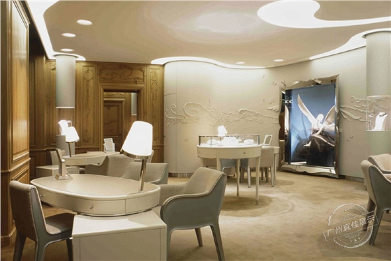 VAN梵克雅宝 珠宝展柜