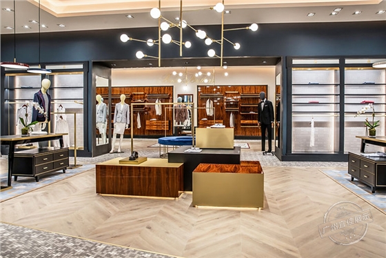 BROOKS BROTHERS服装展柜