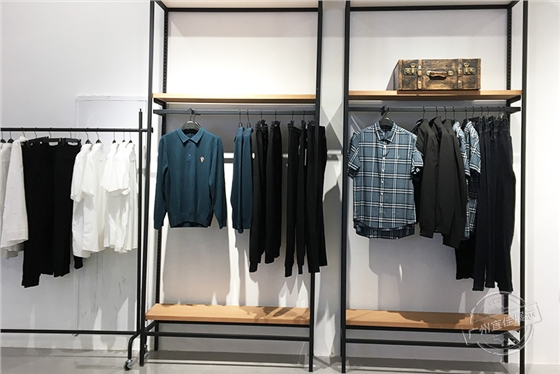 宝港男装馆 服装展柜（佛山宝港奥莱店）