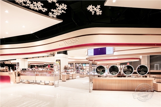 ON AND The Beauty美妆集合店 化妆品展柜