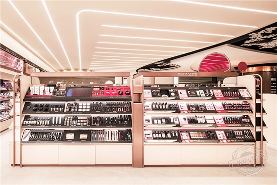 ON AND The Beauty美妆集合店 化妆品展柜